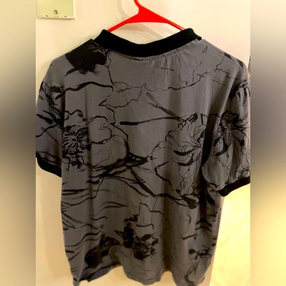 Men’s H&M Black Flower Polo - Picture 2 of 2